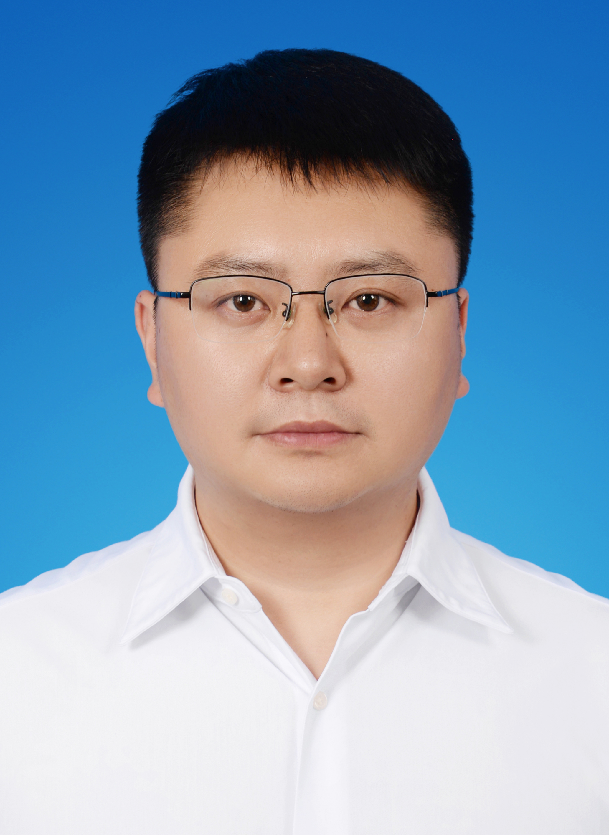 李伟民.jpg